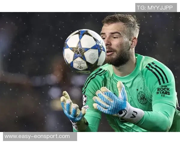 埃利奥特留队维拉在即将到来的三场比赛中争取激活买断条款 埃利奥特留队维拉在即将到来的三场比赛中争取激活买断条款